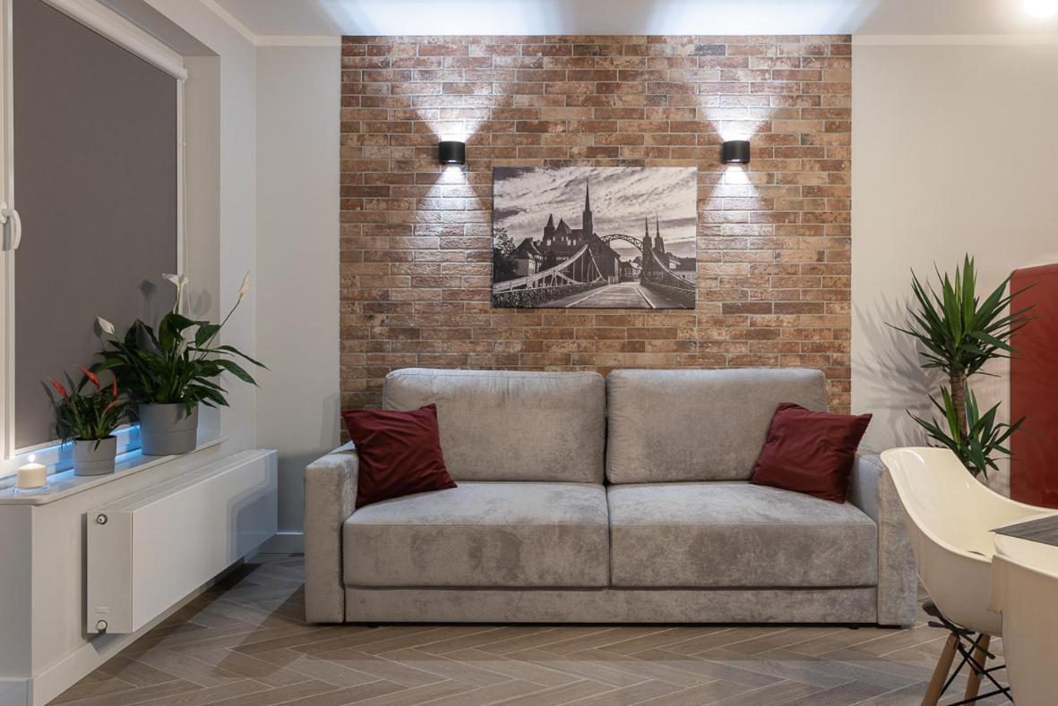 B&W Luxurious Apartment In The Center Of Wrocław Extérieur photo
